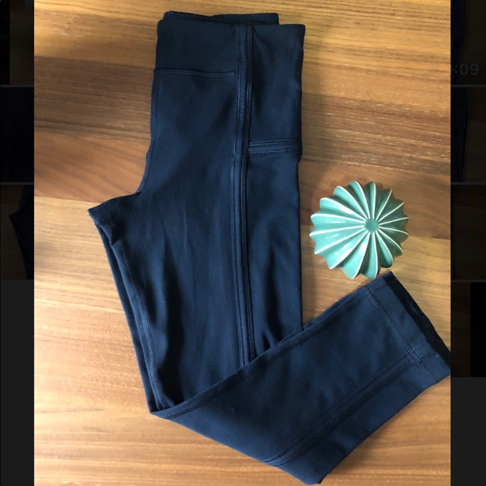 Lululemon High rise crop🌷